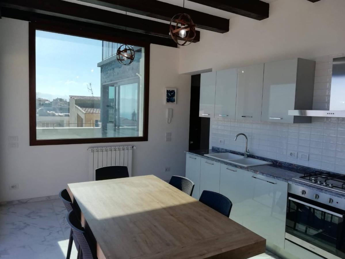 Palazzo Del Golfo Penthouse Lejlighed Castellammare del Golfo Eksteriør billede